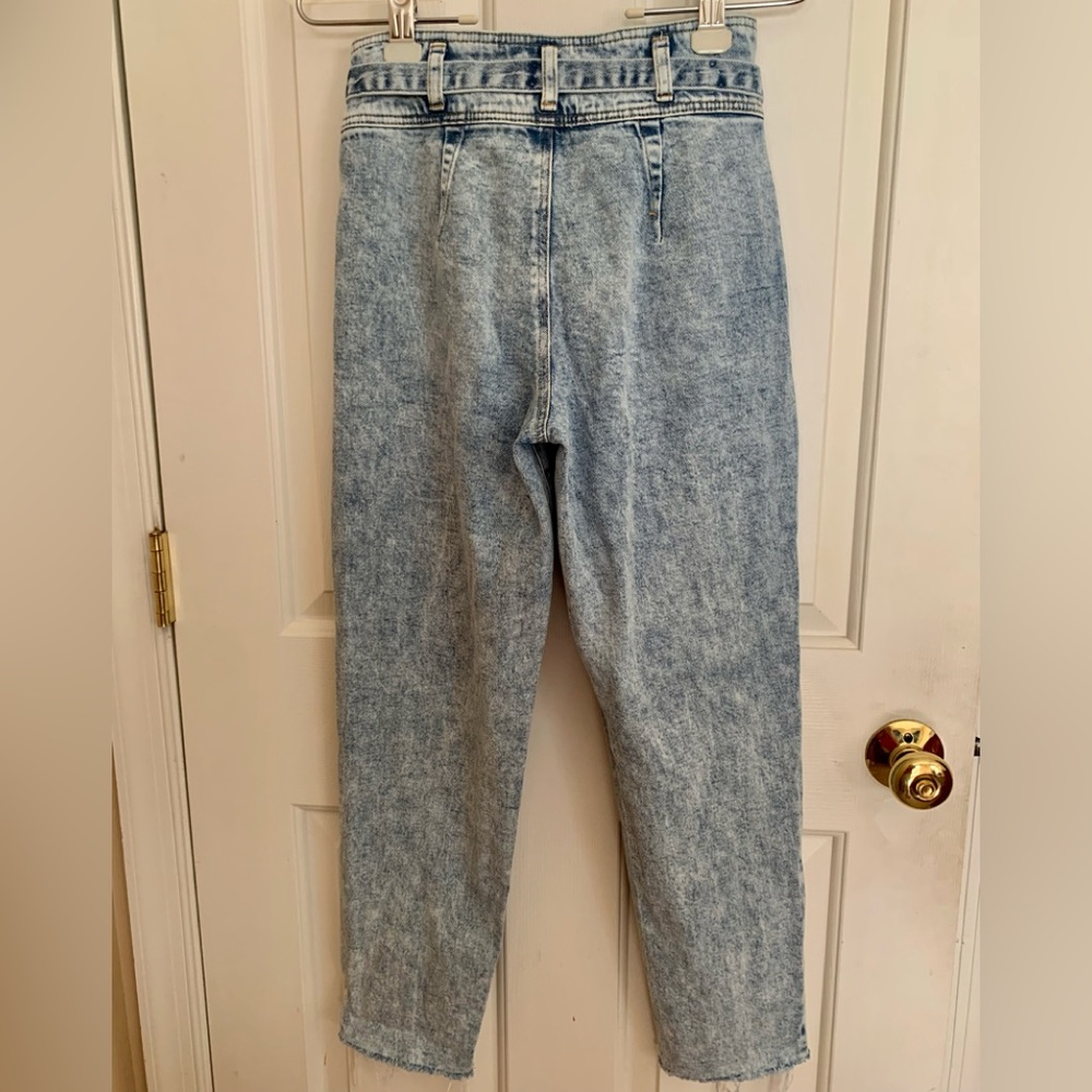 SO High-rise Acid Washed Mom Jeans 3 - Picture 3 of 8
